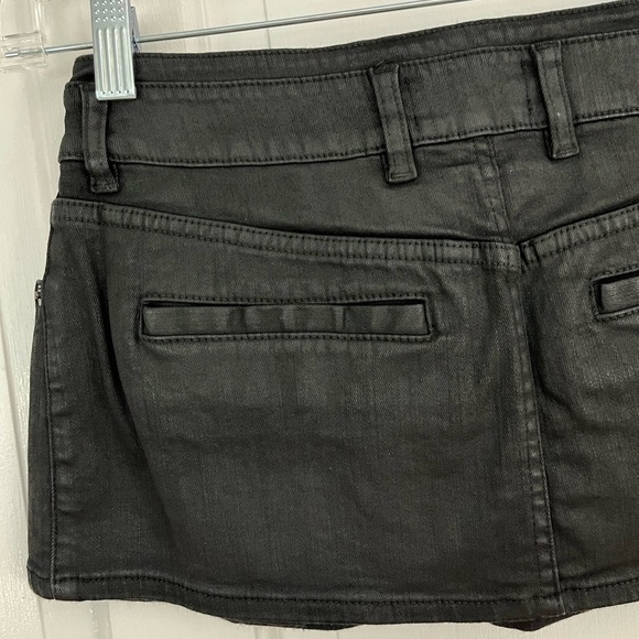 SER.O.YA RILEY WAX COATED BLACK DENIM MINI SKIRT 26 NEW Edgy Grunge Bikercore - Picture 10 of 14